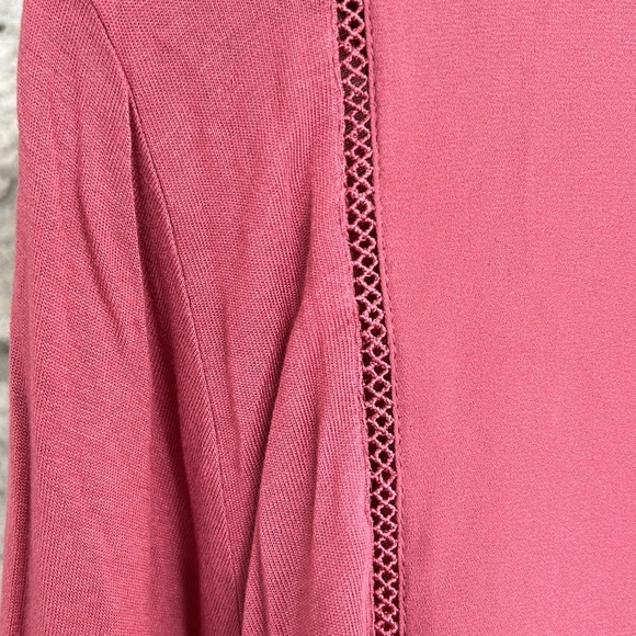 Loft - Mixed Media Top​ - Picture 3 of 7